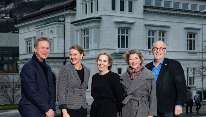 Styringsgruppen, f.v.: Jens-Kristian Fosse (HVL), Benedicte Løseth (UiB), Gro Anita Fodnes Flaten (HVL), Thererse Sverdrup (NHH), Robert Bjerknes (UiB). Styringsgruppen, f.v.: Jens-Kristian Fosse (HVL), Benedicte Løseth (UiB), Gro Anita Fodnes Flaten (HVL), Thererse Sverdrup (NHH), Robert Bjerknes (UiB).