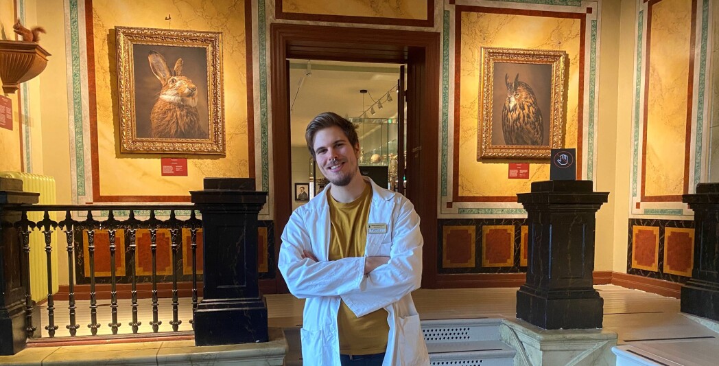 Vetle i foajeen på museet Vetle i foajeen på museet