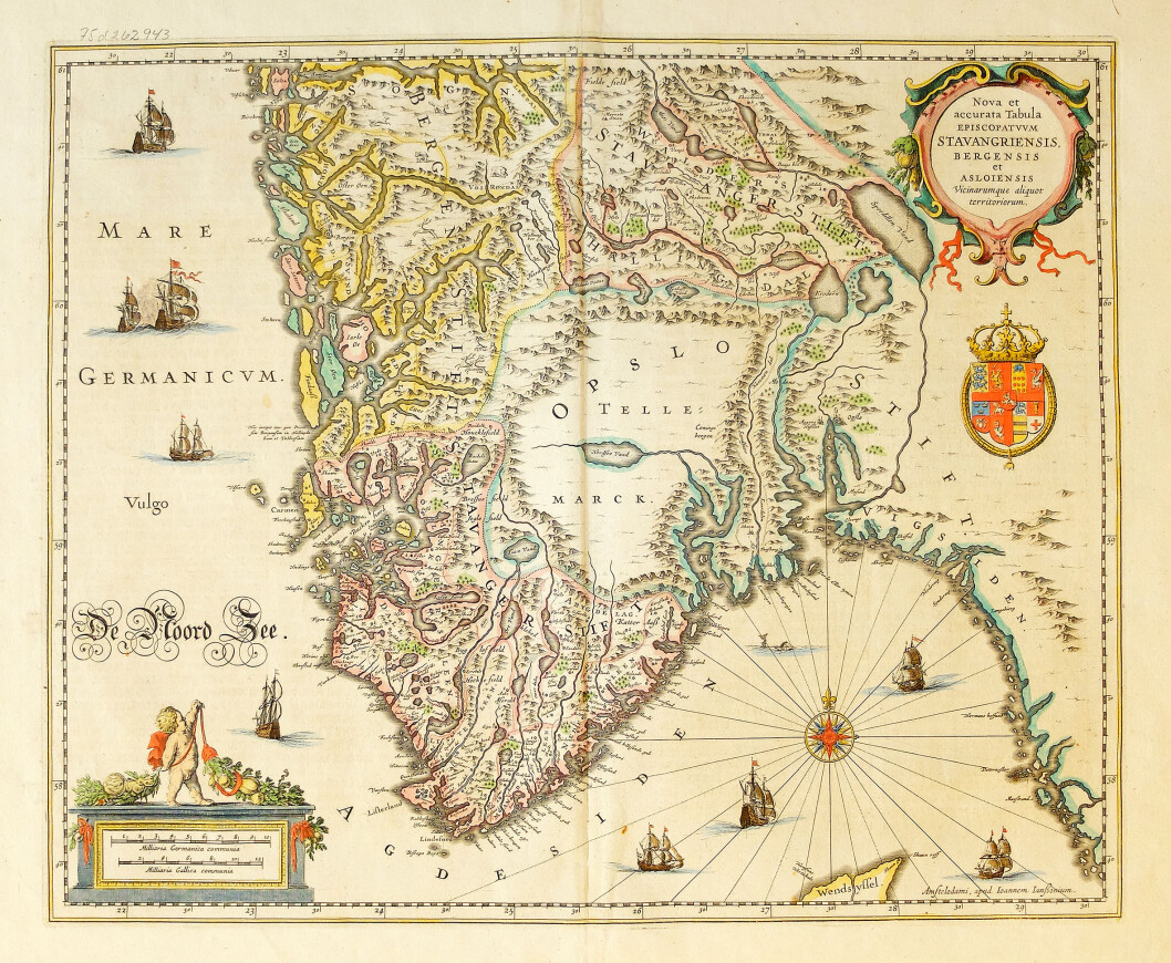 «Nova et accurata tabula episcopatvvm Stavangeriensis, Bergensis et Asloiensis vicinarumque aliquot territoriorum» av den hollandske kartografen Johannes Janssonius, som kopierte Scavenius-kartet alt i 1636. Her i ei utgåve frå 1658. «Nova et accurata tabula episcopatvvm Stavangeriensis, Bergensis et Asloiensis vicinarumque aliquot territoriorum» av den hollandske kartografen Johannes Janssonius, som kopierte Scavenius-kartet alt i 1636. Her i ei utgåve frå 1658.