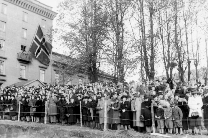 Universitetets grunnstensnedleggelse 1946 fotografert av Franz Blaha. Universitetets grunnstensnedleggelse 1946 fotografert av Franz Blaha.