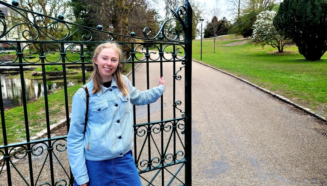 Leder for Høydenfestivalen Emma Bø gleder seg til åpne porten til Nygårdsparken og slippe inn publikum. Leder for Høydenfestivalen Emma Bø gleder seg til åpne porten til Nygårdsparken og slippe inn publikum.