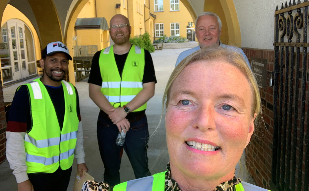 Hemed Ali Al Ruwehy, Vegard Sørhus, Hogne Vebjørn Storlid og Ellen Lien hadde lørdagsskiftet ved teltet på Sydneshaugen. Hemed Ali Al Ruwehy, Vegard Sørhus, Hogne Vebjørn Storlid og Ellen Lien hadde lørdagsskiftet ved teltet på Sydneshaugen.