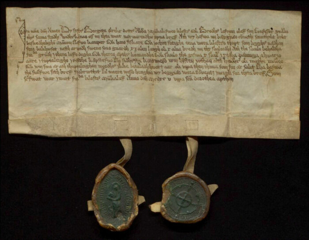 Fremsiden (recto) av diplom datert 5. februar 1495. Underskrevet av abbedisse Birgitte i Munkeliv kloster med påhengende flotte vitnesegl.