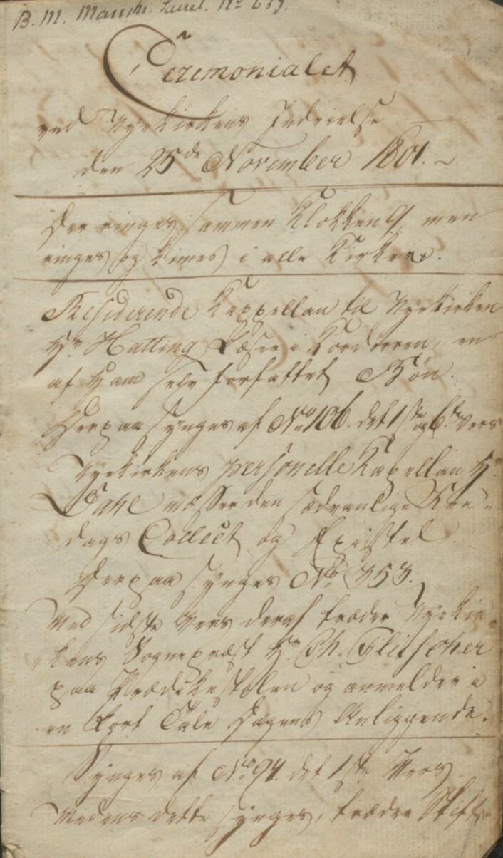 Fremsiden til det lille heftet hvor Johan Nordahl Brun skrev ned hvordan innvielsen av Nykirken foregikk. I overskriften står det: «Ceremonialet ved Nyekirkens Indvielse den 25de November 1801». Kilde: Ms 639.