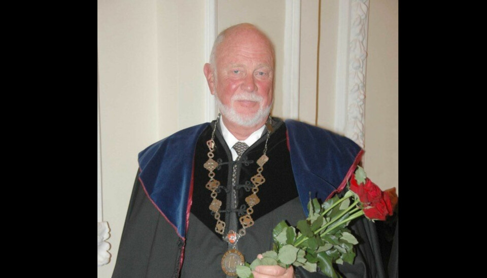 Orm Øverland i 2007, når han ble utnevnt til æresdoktor ved Vytautas Magnus-Universitet i Litauen.