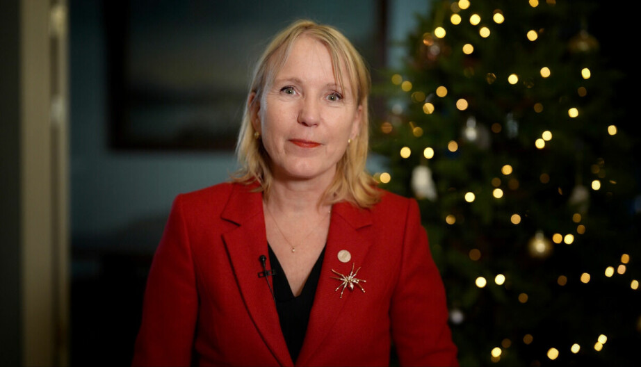 Rektor Margareth Hagen ønsker god jul og godt nyttår!