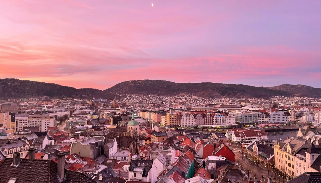Rektor Margareth Hagen ønsker ansatte og studenter ved Universitetet i Bergen et godt nytt år. Rektor Margareth Hagen ønsker ansatte og studenter ved Universitetet i Bergen et godt nytt år.