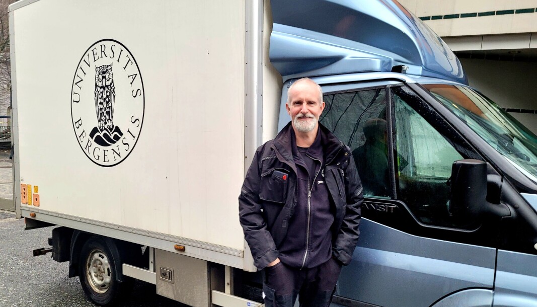 Knut Egil Børnes har hele UiB som sin arbeidsplass, her sammen med sitt Knut Egil Børnes har hele UiB som sin arbeidsplass, her sammen med sitt