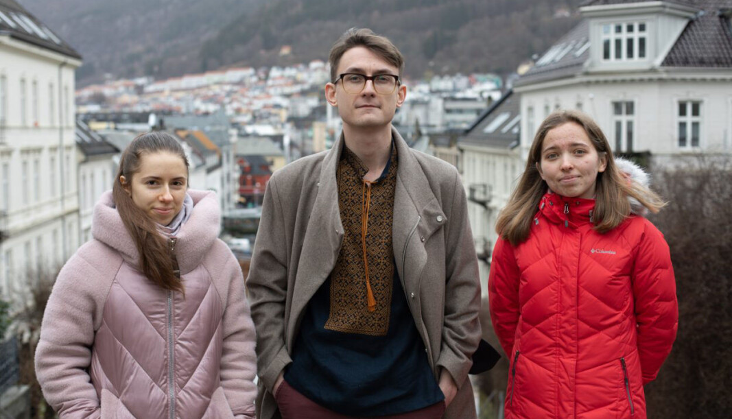 Anastasia Demchenko, Daniil Butenko og Mariia Babiy har startet studentorganisasjonen Ukranian Student Union in Bergen. Anastasia Demchenko, Daniil Butenko og Mariia Babiy har startet studentorganisasjonen Ukranian Student Union in Bergen.