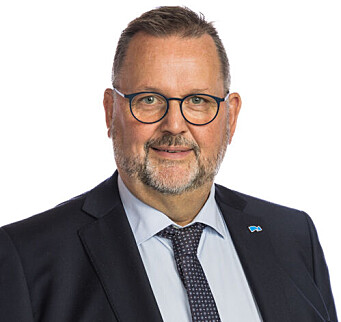 Svein Harberg er fra Aust-Agder og representerer Høyre på Stortinget. Som medlem i kontroll- og konstitusjonskomiteen er han saksordfører for grunnlovsforslagene som behandles der. Svein Harberg er fra Aust-Agder og representerer Høyre på Stortinget. Som medlem i kontroll- og konstitusjonskomiteen er han saksordfører for grunnlovsforslagene som behandles der.