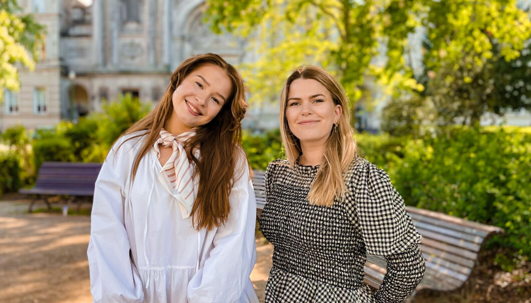 Studentpraktikant og programleder for Brusselbobla Thea Lovise Vie og kontorsjef på UiBs Brusselkontor, Charlotte Eide Studentpraktikant og programleder for Brusselbobla Thea Lovise Vie og kontorsjef på UiBs Brusselkontor, Charlotte Eide