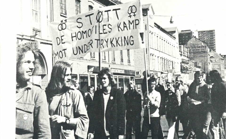 1974: Flere markeringer om homofile i Norge på 1. mai. Her fra markeringen i Oslo. Skeivt Arkiv, UBB.