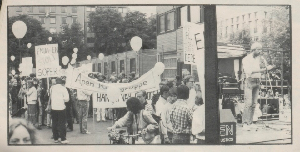 Etter paraden var det appeler. Homodagene i Oslo i 1982. Foto Vidar Knai/Fritt Fram/Skeivt arkiv.