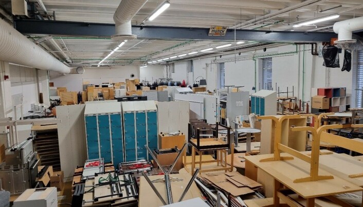 Møbellageret på Damsgård er ganske fullt. Møbellageret på Damsgård er ganske fullt.
