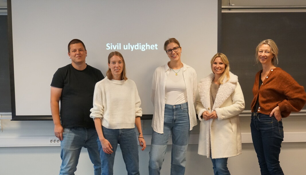 Christian Lomsdalen, Ida Vikøren Andersen, Mari Lund Eide, Hild Hoff og Marie von der Lippe klar for diskusjonsworkshop. Christian Lomsdalen, Ida Vikøren Andersen, Mari Lund Eide, Hild Hoff og Marie von der Lippe klar for diskusjonsworkshop.