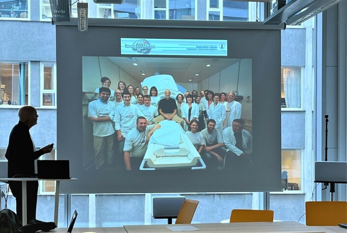 Professor emeritus Kenneth Hugdahl grunnla forskergruppen Bergen fMRI Group i 1993. I 2001 startet han og kollegene selskapet Nordic Neurolab som i dag har 50 ansatte og er verdensledende innen tilbehør til MR-maskiner. Professor emeritus Kenneth Hugdahl grunnla forskergruppen Bergen fMRI Group i 1993. I 2001 startet han og kollegene selskapet Nordic Neurolab som i dag har 50 ansatte og er verdensledende innen tilbehør til MR-maskiner.