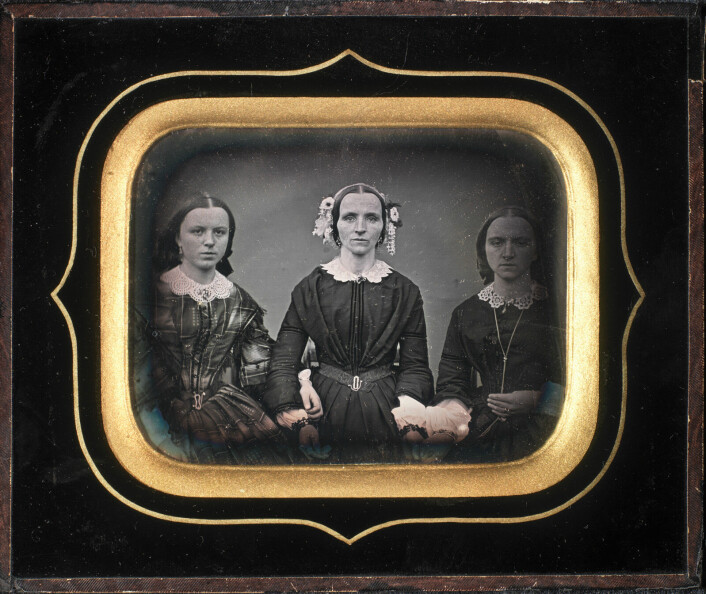 UBB-BS-OK-16550. Daguerreotypier fra 1850-tallet. Ukjente personer og ukjent fotograf.