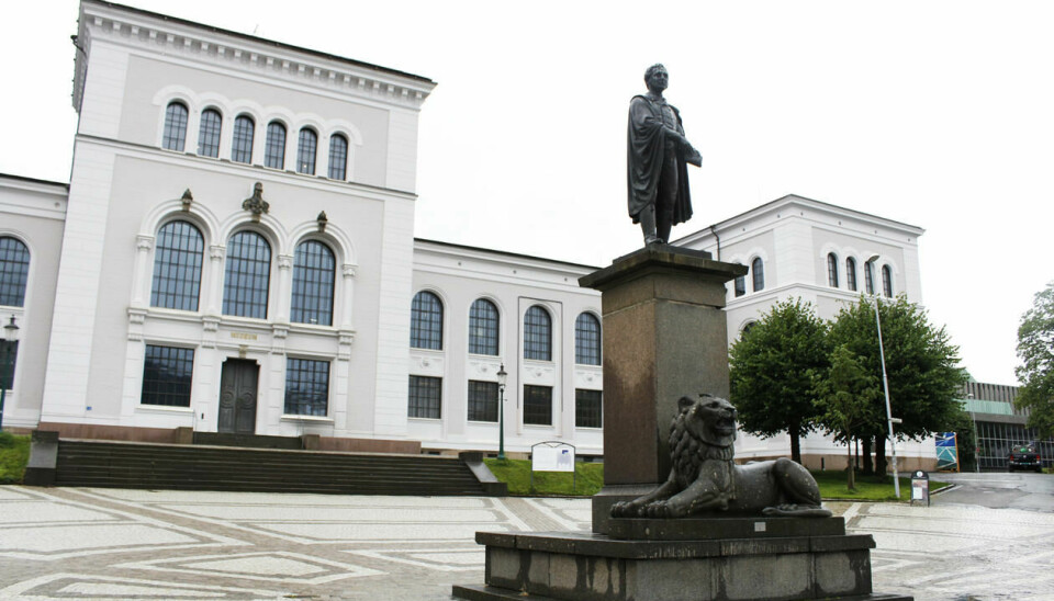 Universitetet i Bergen og Universitets- og høgskolerådet fordømmer brudd på folkeretten.