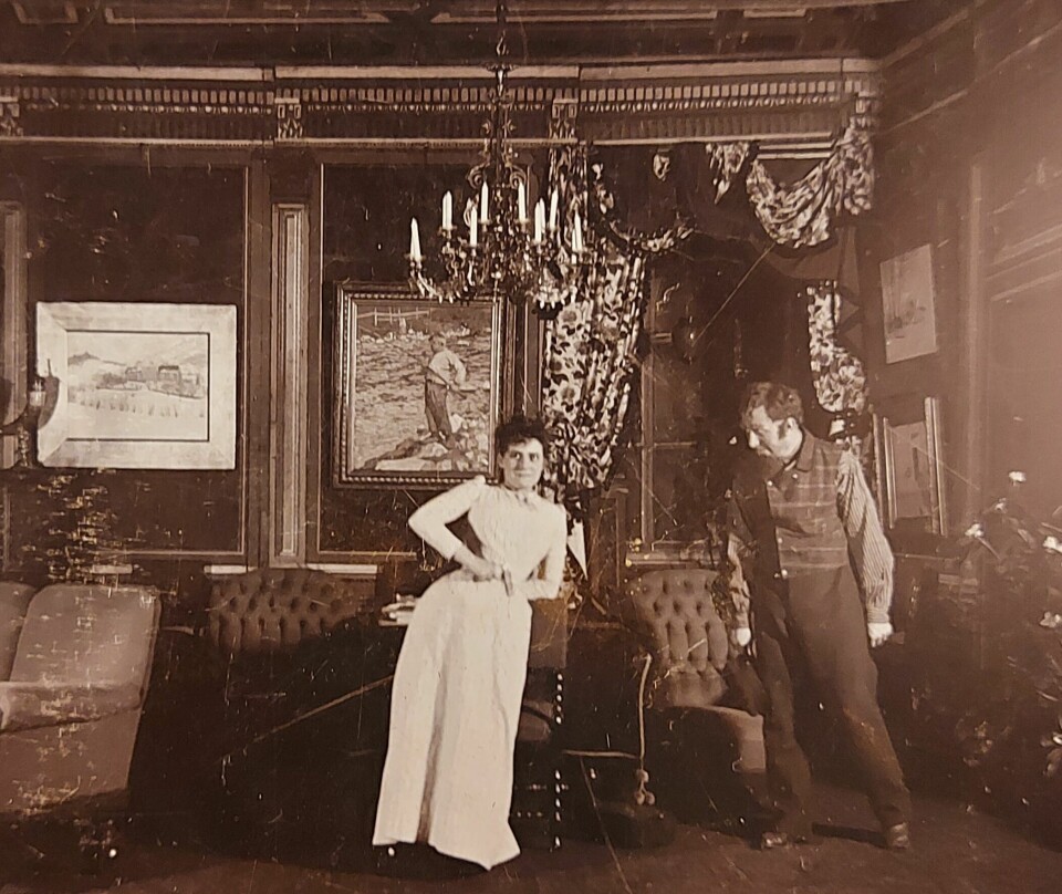 «Gjengangere» har blitt satt opp i Bergen flere ganger. Her, et utsnitt fra oppsettingen i 1890. Foto: Brødrene Larm.