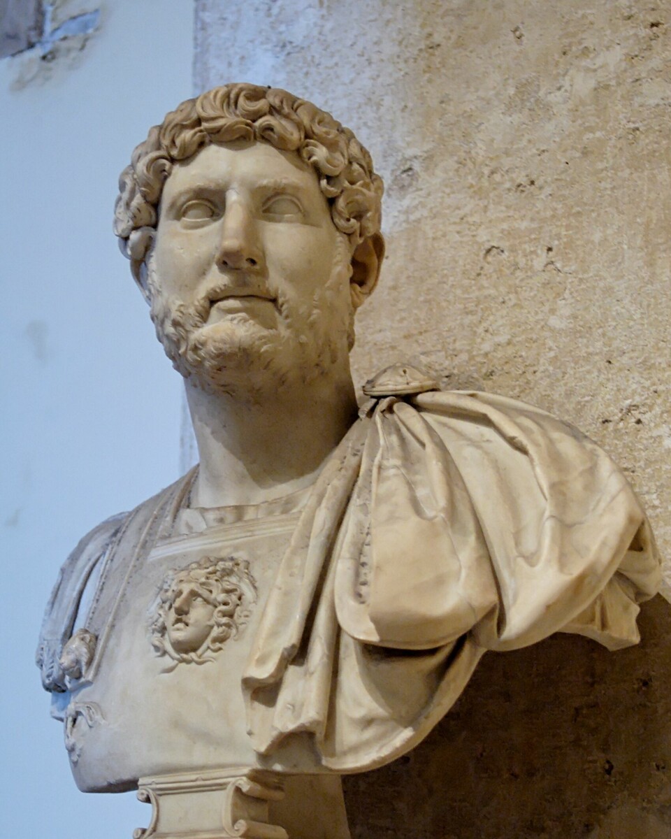 Byste av Keiser Hadrian (76 - 138 e.v.t).