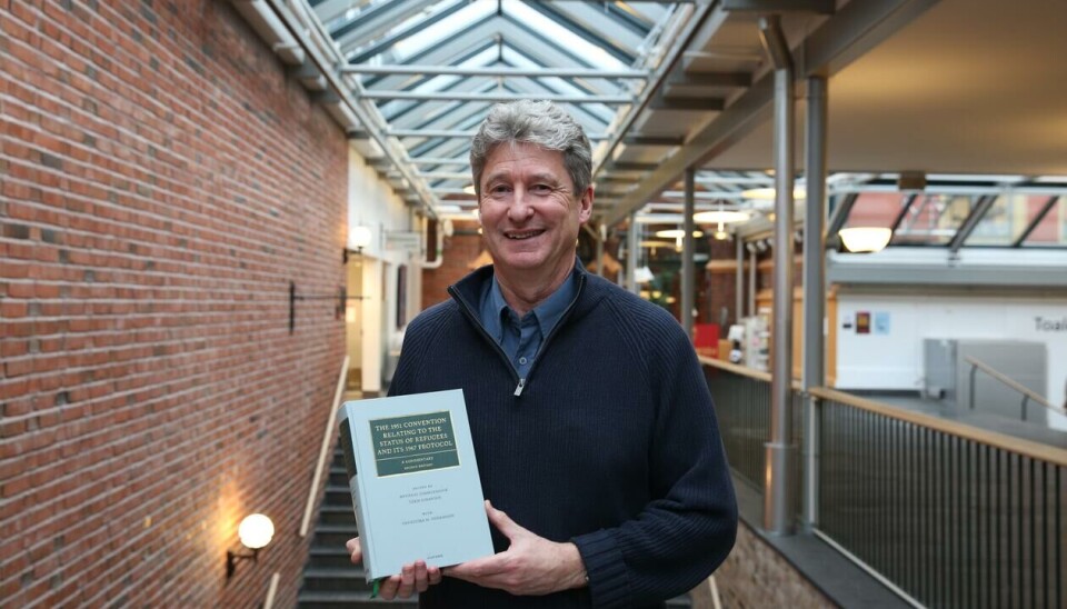 Professor Terje Einarsen har arbeidet i fem år med The 1951 Convention Relating to the Status of Refugees and its 1967 Protocol. A Commentary, Second Edition 2024. Boken har rundt 2000 sider, har mer enn 50 forfattere og nær 70 kapitler. Einarsen har selv forfattet tre av kapitlene, det ene sammen med Jessica Schultz (CMI), som har doktorgrad ved Det juridiske fakultet, UiB.
