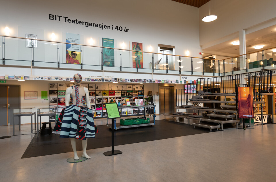 Fra utstillingen i Bibliotek for humaniora, Universitetsbiblioteket i Bergen.