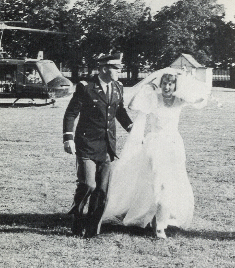 14. august 1965: Bryllupsdagen med Harvey, i Nürnberg i Tyskland, der de begge
gjorde tjeneste.