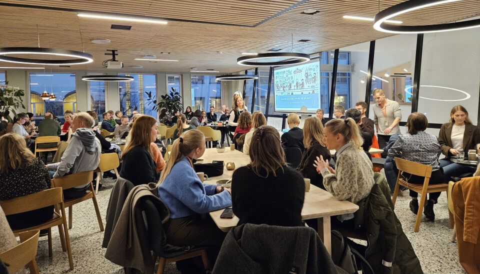 Det var stort oppmøte i Smauet kafé da det nye konseptet ble presentert .