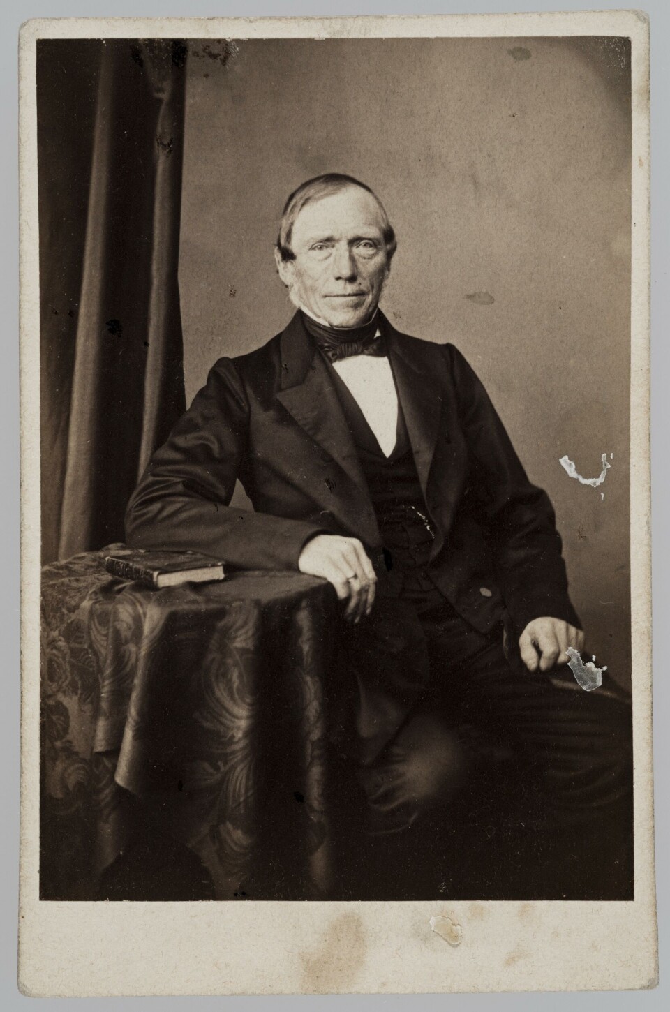 Fotografi av Nicolay Nicolaysen. Ukjent dato.