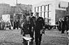 1968: Kong Olav, Kronprins Harald og Sonja Haraldsen på Nøstekaien i Bergen.